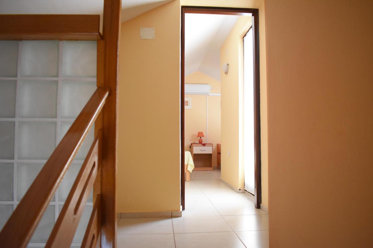 Apartments Pine Diver Пинезичи Экстерьер фото