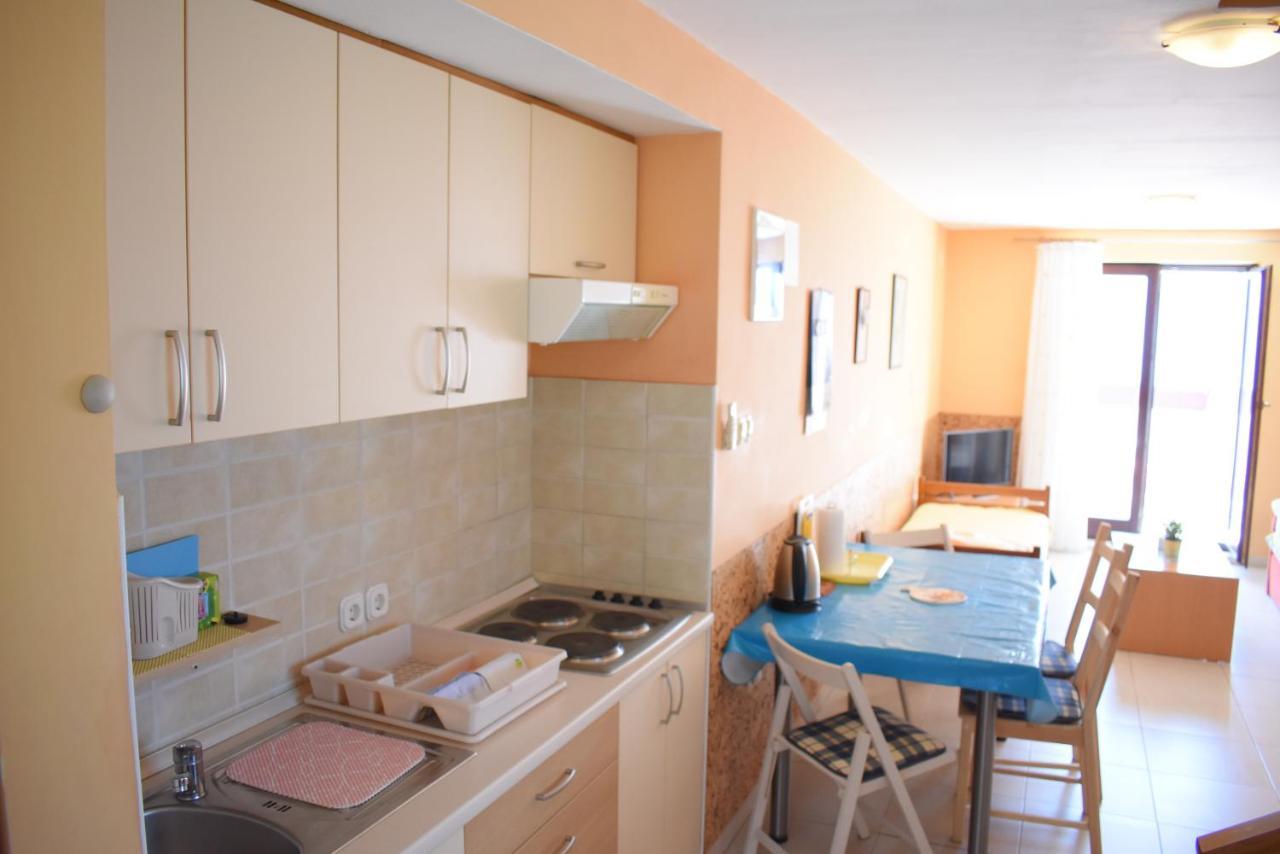 Apartments Pine Diver Пинезичи Экстерьер фото